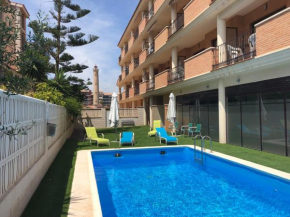 Отель Portocanet Complejo Turístico  Канет-Де-Беренгер